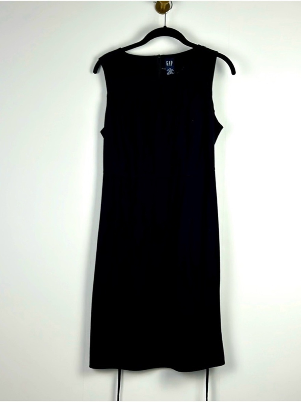 GAP Black Sleeveless Midi Dress
